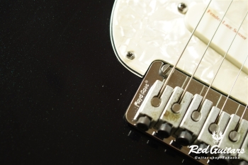 Stratocaster Plus Deluxe - Mystic Black